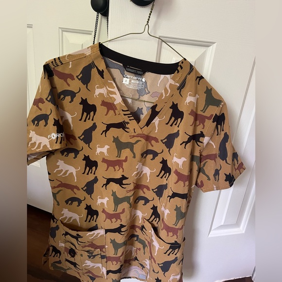 Carhartt Force Dog Park Print V-Neck Scrub Top - Picture 2 of 3
